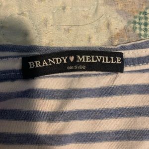 BRANDY MELVILLE TOP